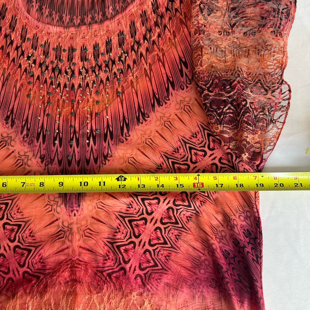 Elegant Pink and Orange Patterned Tunic - Picture 5 of 6